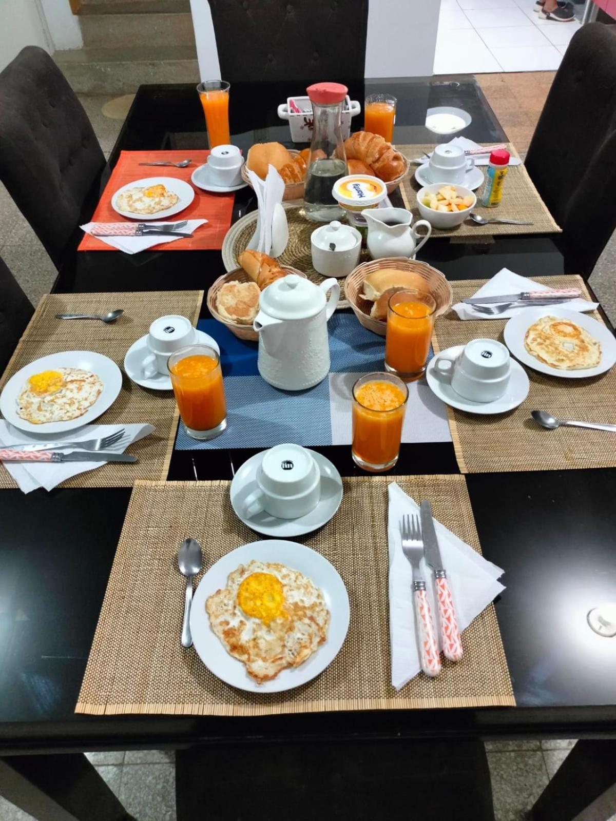 Hotel Hoskins Talara Habitaciones Con Aire Acondicionado Cerca Al Centro Refineria Y Plaza Vea 외부 사진