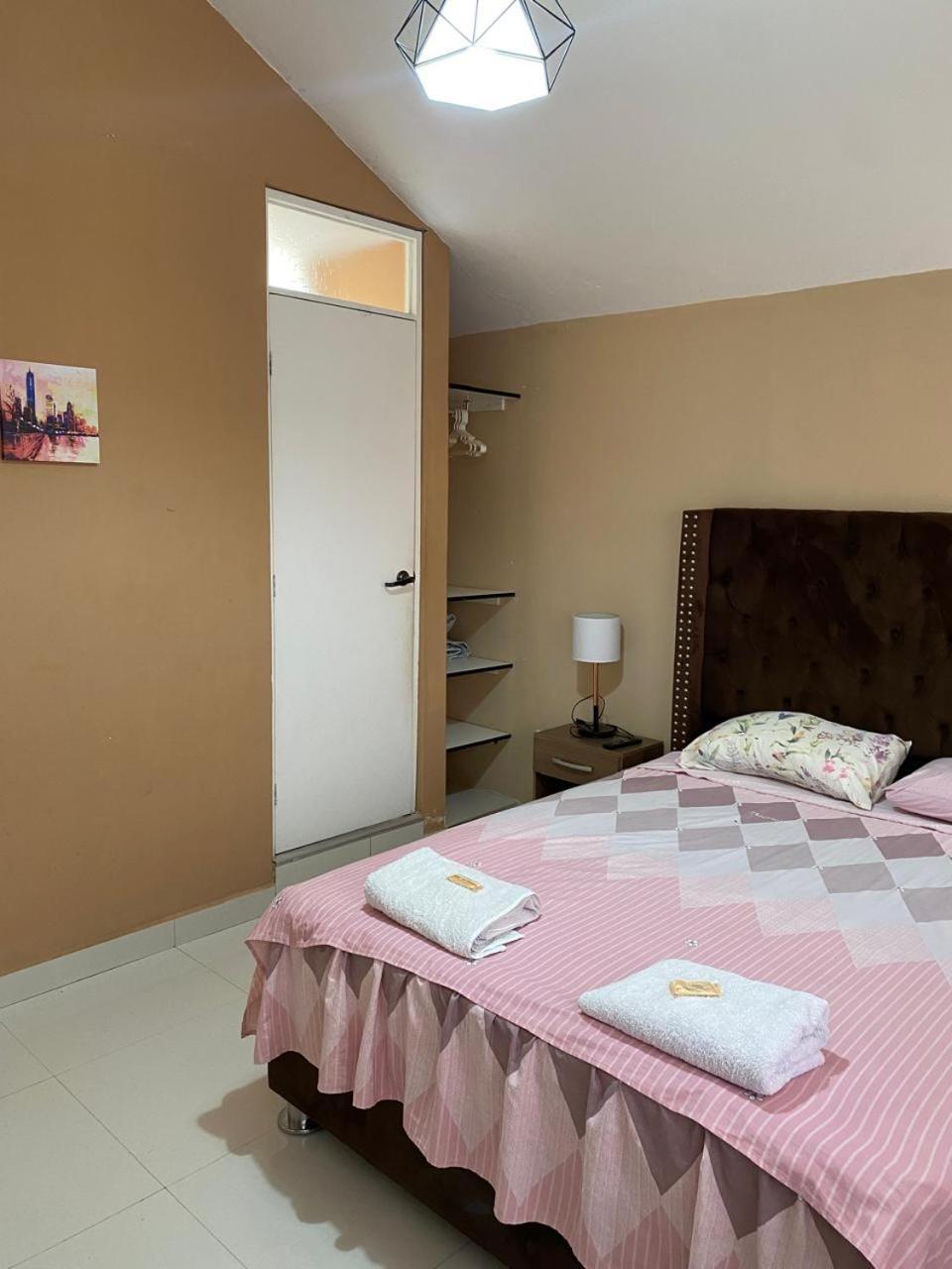 Hotel Hoskins Talara Habitaciones Con Aire Acondicionado Cerca Al Centro Refineria Y Plaza Vea 외부 사진
