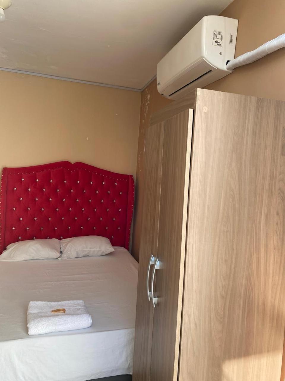Hotel Hoskins Talara Habitaciones Con Aire Acondicionado Cerca Al Centro Refineria Y Plaza Vea 외부 사진